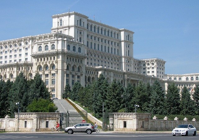 בניין הפרלמנט ברומניה